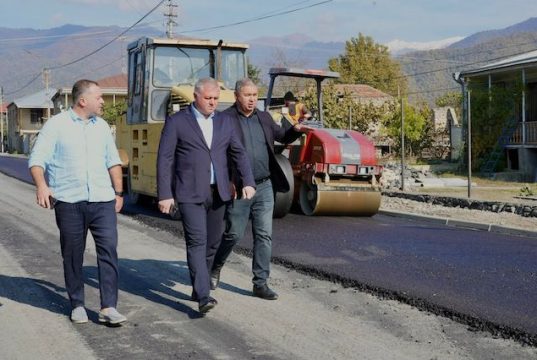 ყვარელში მიმდინარეობს დ. გურამიშვილის ქუჩის სრული რეაბილიტაცია