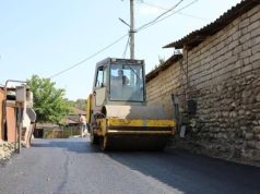 გურჯაანის მუნიციპალიტეტის მერი გიორგი მაჭავარიანი სოფელ კარდენახში საჯარო სკოლის მიმდებარედ გზის სარეაბილიტაციო სამუშაოებს გაეცნო