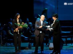 საქართველოს განათლების მინისტრმა გივი მიქანაძემ მასწავლებლის ეროვნულ დღეს „მასწავლებლის ეროვნული პრემიის“ გამარჯვებულები დააჯილდოვა