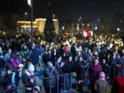 ყვარელში მთავარი ნაძვის ხე საზეიმოდ აინთო