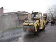 ახმეტის მუნიციპალიტეტის მერი ალექსი ფიცხელაური ქალაქ ახმეტაში ილია ჭავჭავაძის ქუჩის სარეაბილიტაციო სამუშაოებს გაეცნო